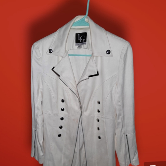 Soft Jacket - Picture 4 of 4